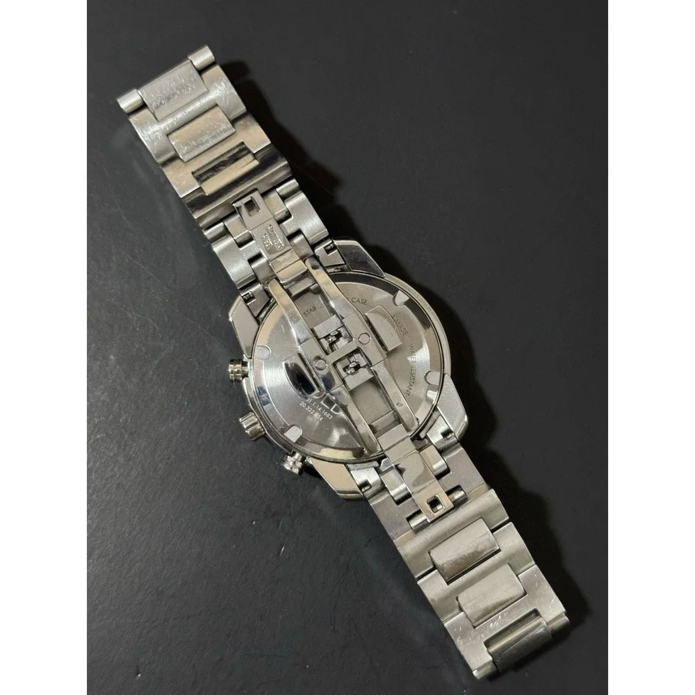 Movado Men's Bold Verso Silver-Tone Dial Quartz Watch
